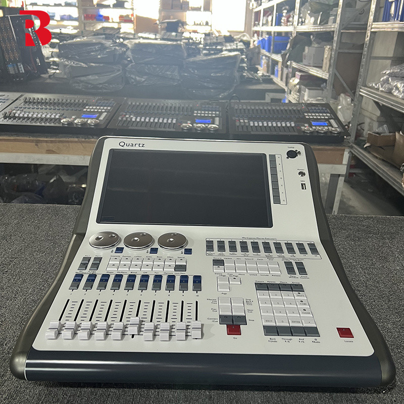 घटना के लिए एलईडी स्टेज DMX512 बुद्धिमान प्रकाश व्यवस्था नियंत्रक I5 QUARTZ